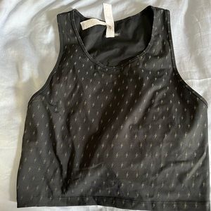 Oiselle Lightning reflective crop